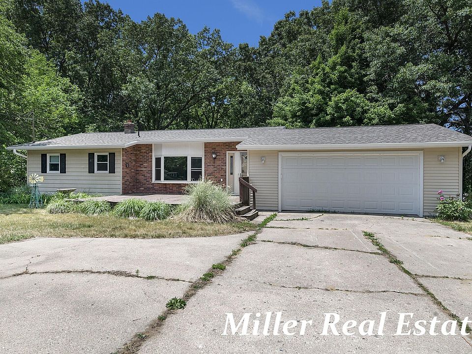 1310 S Broadway St, Hastings, MI 49058 Zillow