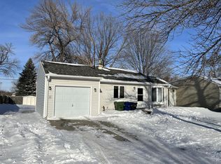 1408 E 5th Ave, Mitchell, SD 57301