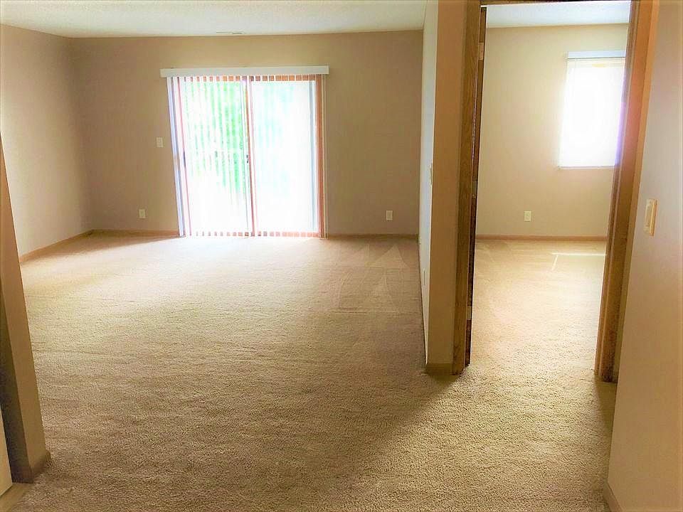 1st image of 5011 Emerald Dr #18