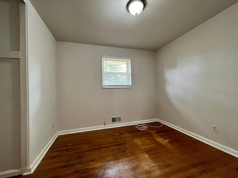 608 Hanson Ave — Photo 17