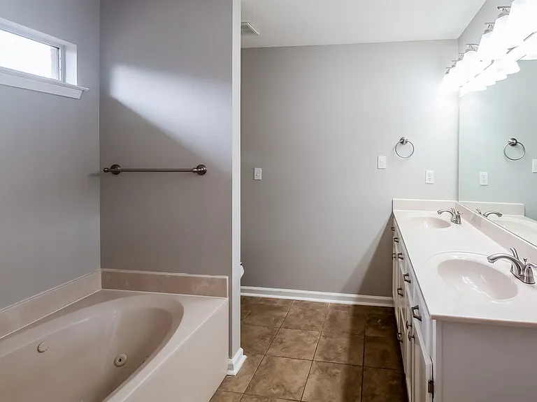 5456 Pollard Dr — Photo 11