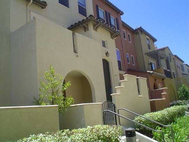 1st image of 370 Plateau Ave