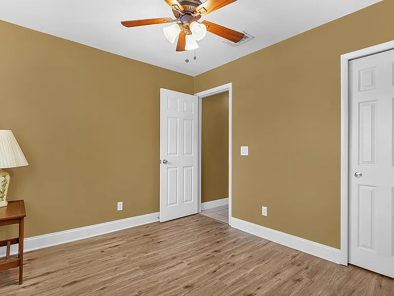 650 W Pope Rd #208 — Photo 22