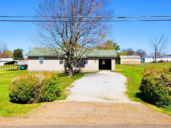 835 State Route 77, Atwood, TN 38220
