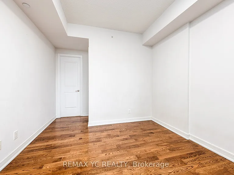 9191 Yonge St #201 — Photo 14