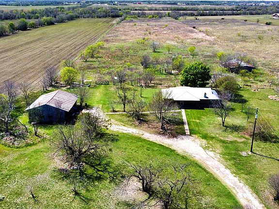 4th image of 2949 N Speegleville Rd