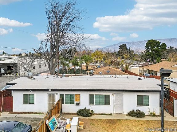 2nd image of 925 Magnolia Ave
