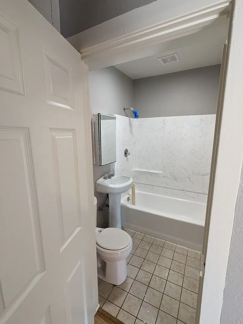 34672 Avenue E — Photo 3