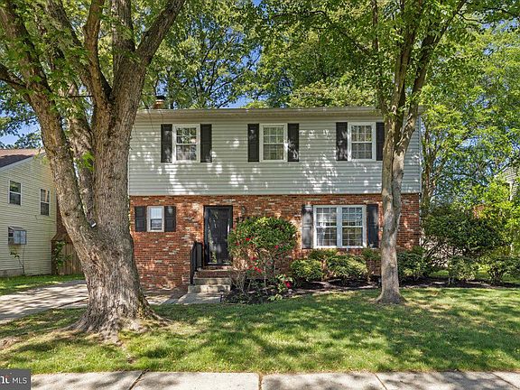4th image of 1745 Remington Dr