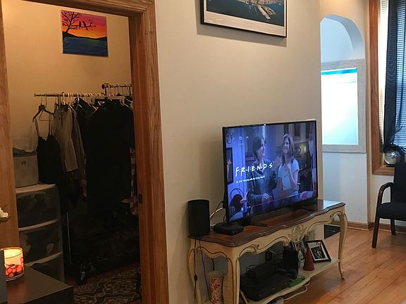 3rd image of 740 N Wolcott Ave APT 1F