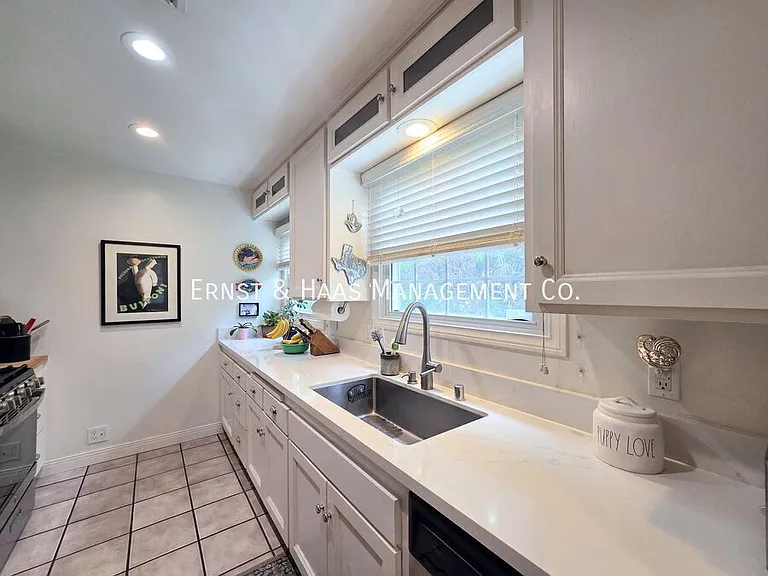 3111 Petaluma Ave — Photo 14