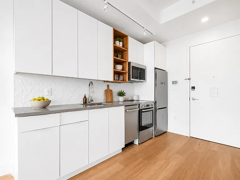 1457 Flatbush Ave #708 — Photo 5