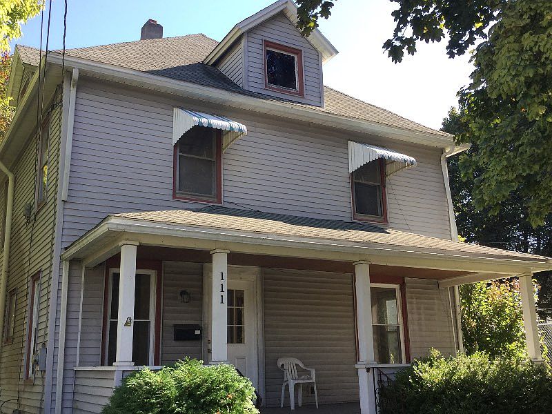 1st image of 111 Roosevelt Ave