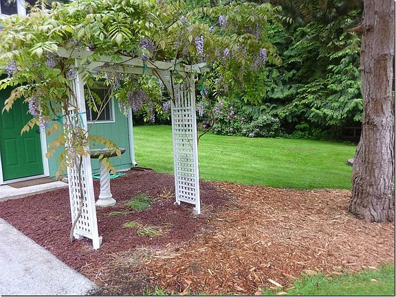 5th image of 3321 Mardell Dr