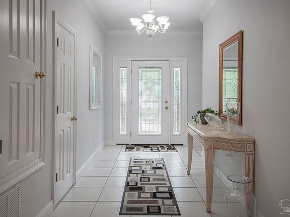 4th image of 2120 Maria Cir