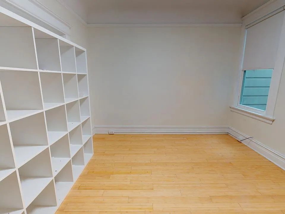 54 Langton St #2