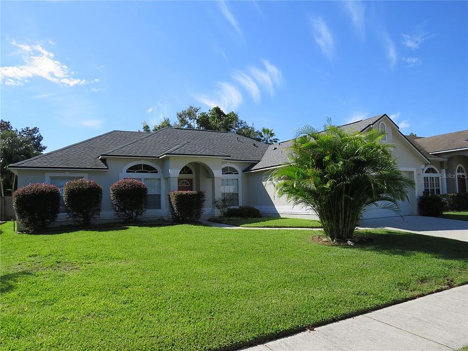 1st image of 10776 Oak Glen Cir