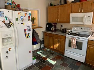 104 Stoneridge Dr, Syracuse, NY 13214