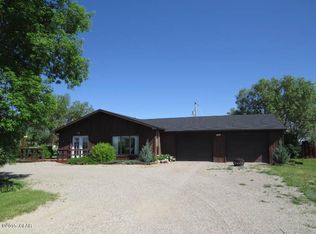 523 Central Ave E, Brady, MT 59416