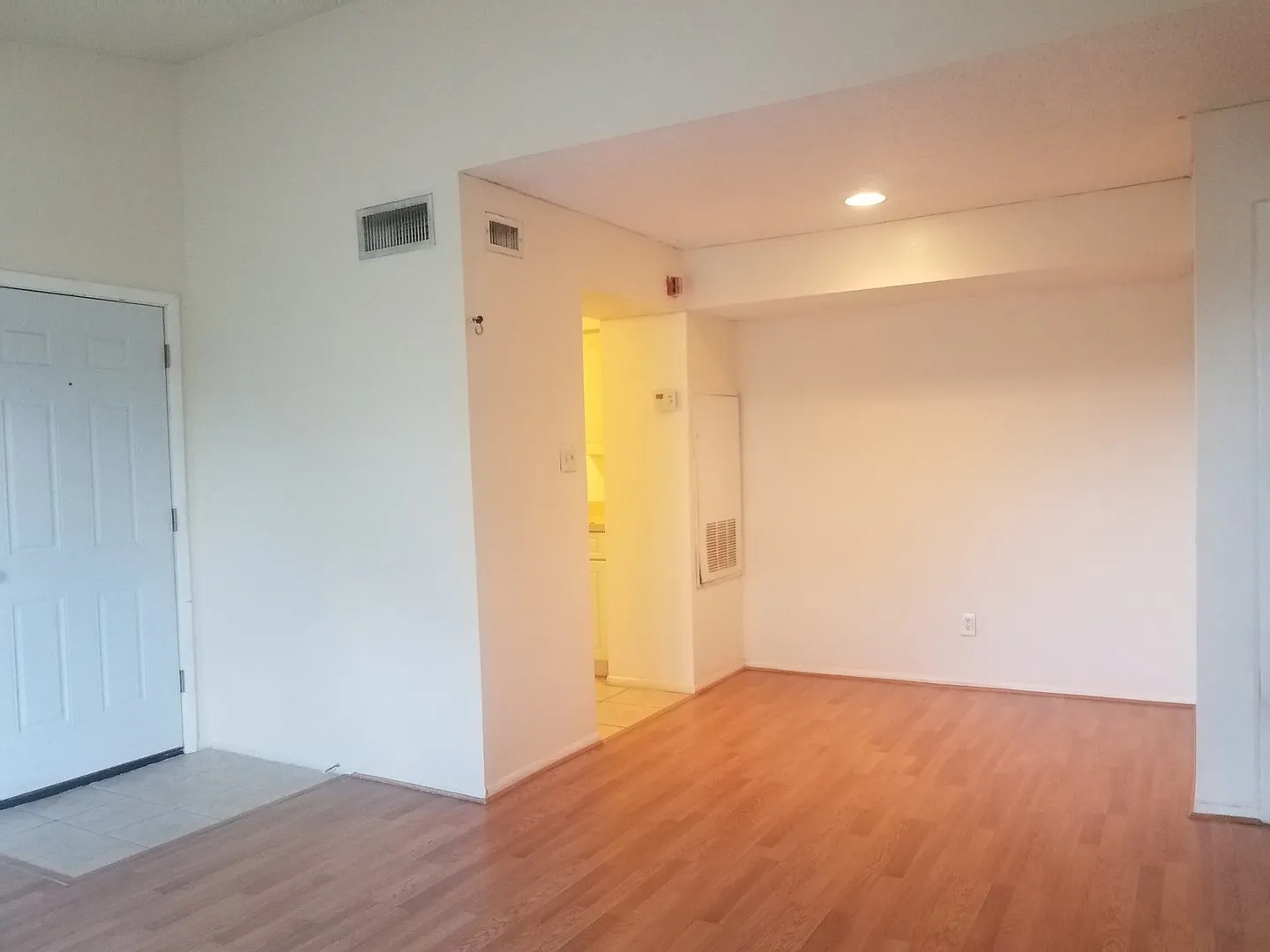 Great Location - 1 Bedroom 1 Bath At Cabana Key Condominiums - Amazing Area, Gated Community With... — Photo 2