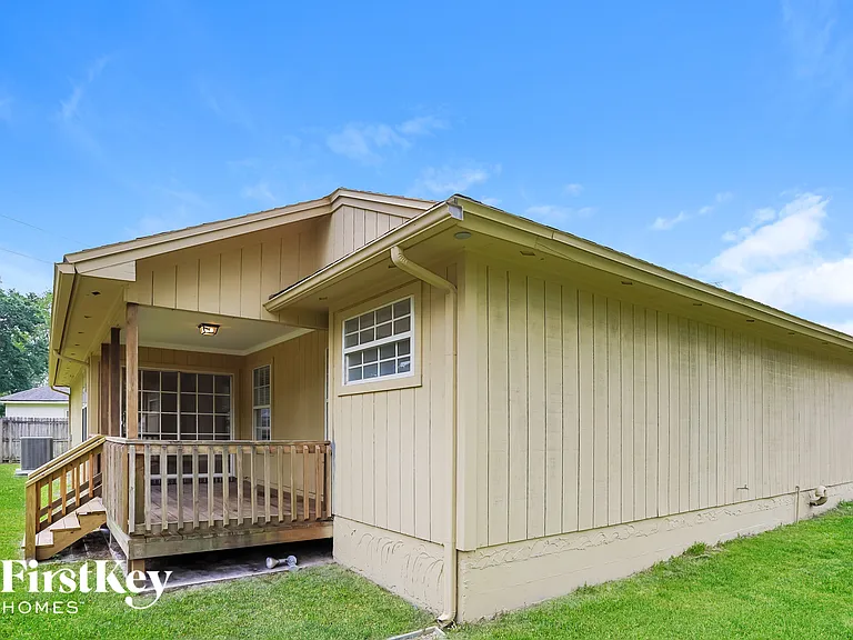 10677 Talon Ct — Photo 15