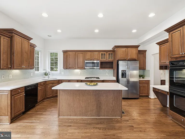 21817 Wingfoot Ct — Photo 17