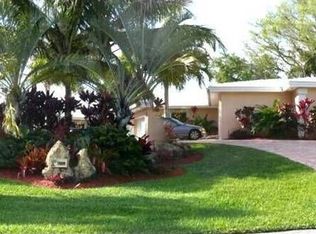 7400 SW 172nd St, Palmetto Bay, FL 33157