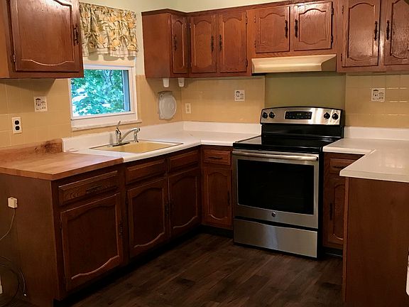 5th image of 12B Betsy Ross Ln
