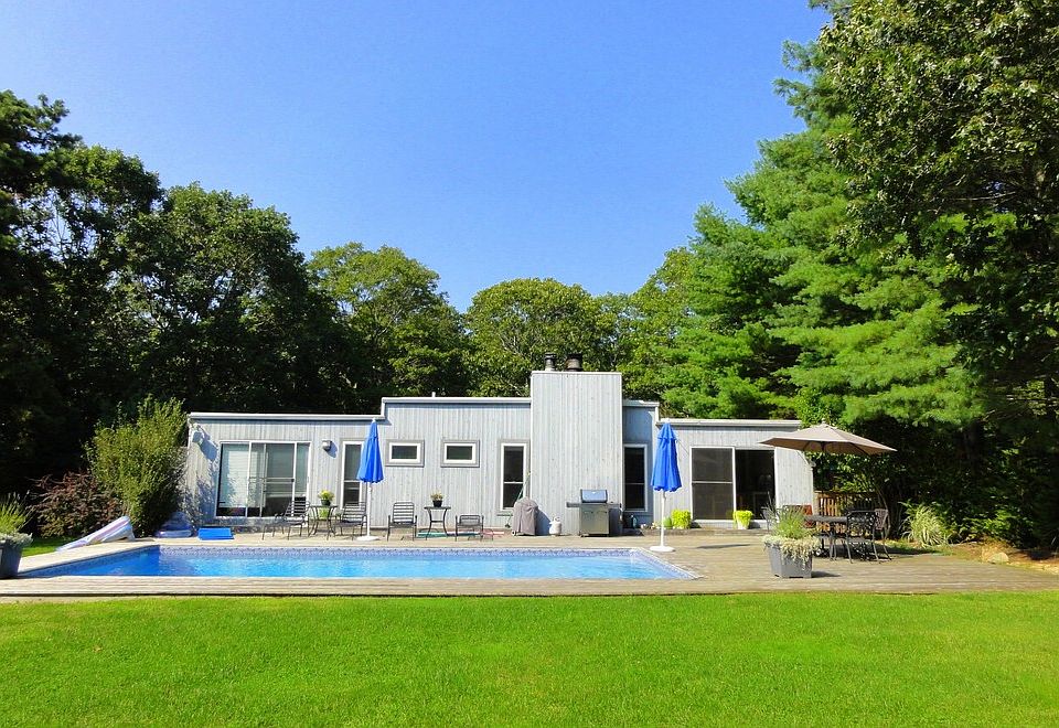 1st image of 42 Montauk Ave