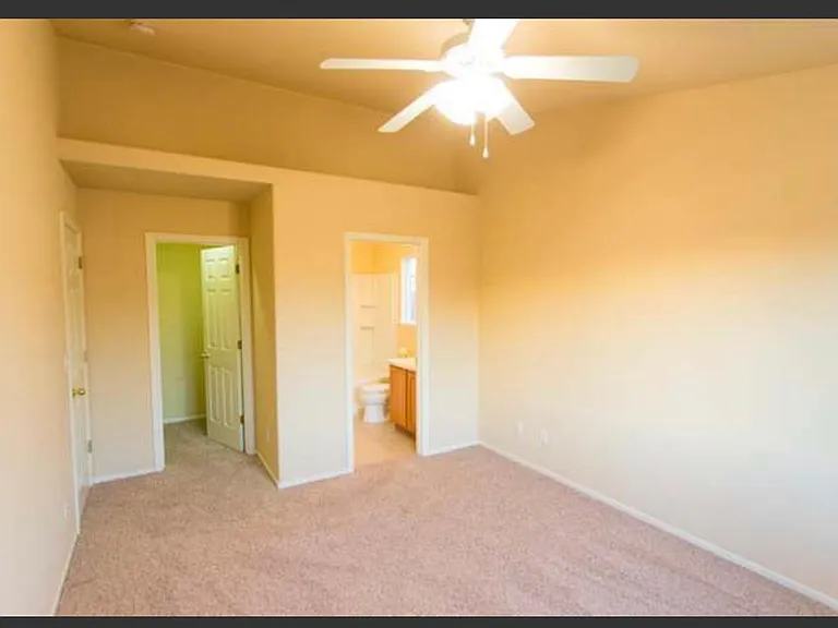 3612 Clay Ct — Photo 4