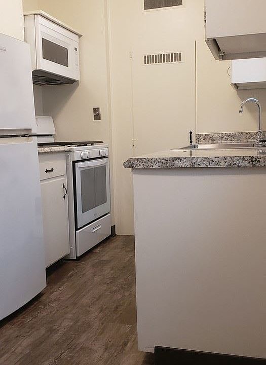 1st image of 1365 Magnolia Ave APT 6