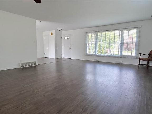 4th image of 1730 Avenue D