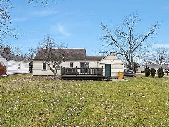 2nd image of 64 Maple Ln