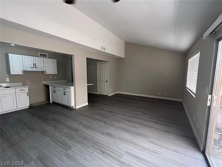 5237 Garden Ln #C — Photo 2