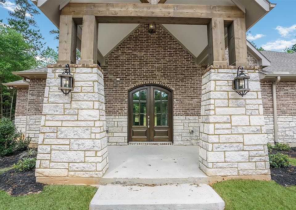 1st image of 191 Sky Oak Ln