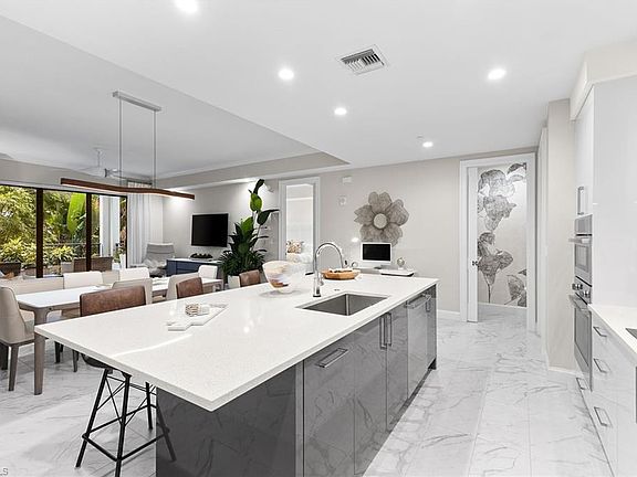 4th image of 1115 Central AVE #241