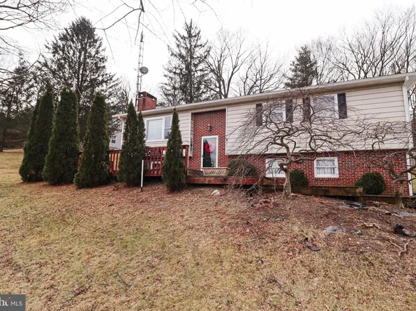 92 Newman Rd, Orrtanna, PA 17353
