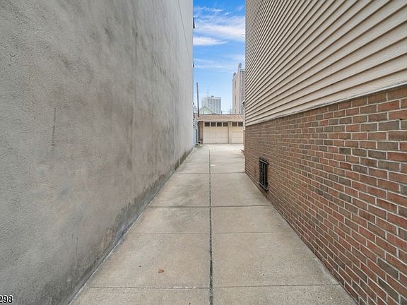 3rd image of 57 Madison St
