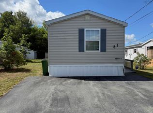 81 Thomson Dr, Bridgewater, NS B4V 4E1