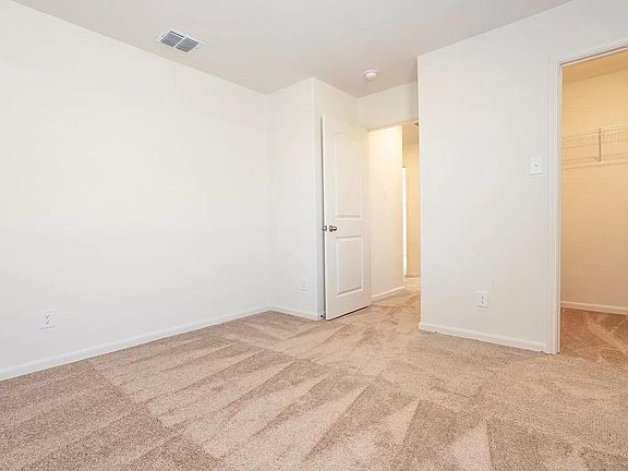 4th image of 11035 Chatham Pl