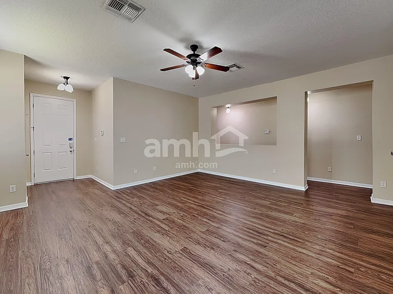 517 Vicks Landing Dr — Photo 5