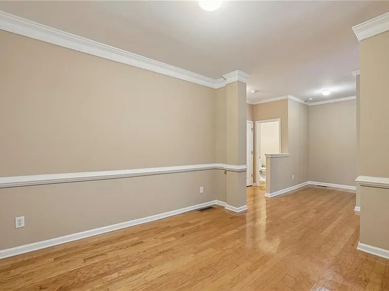 3128 Mercer University Dr — Photo 7
