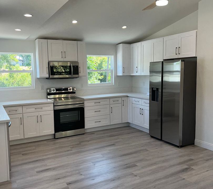 1st image of 1701 Peppertree Ln #8