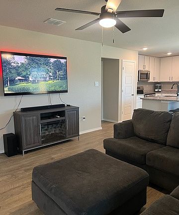 3rd image of 8824 Broad Wing Dr