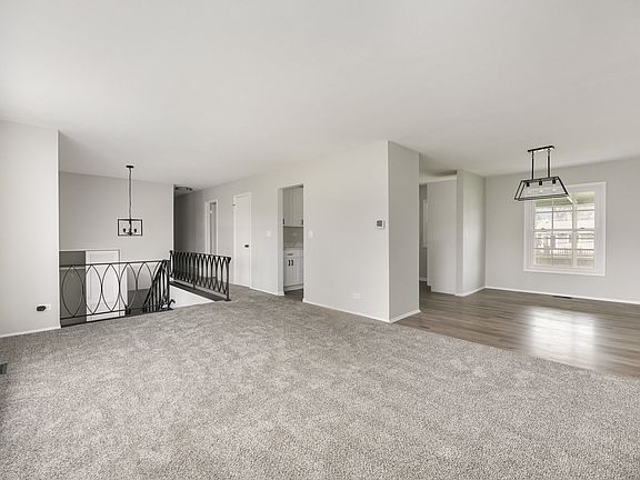 5th image of 6956 Hawthorne Ln