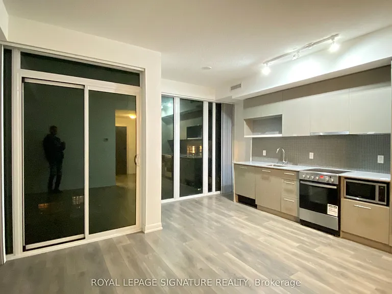 435 Richmond St W #Penthouse 102 — Photo 5