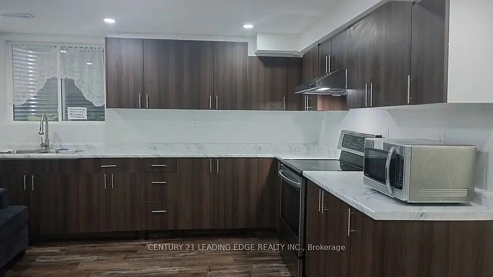 2 bed, $2,000 — Photo 3