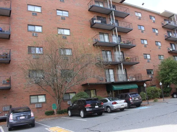 1321 Worcester Rd, Framingham, MA