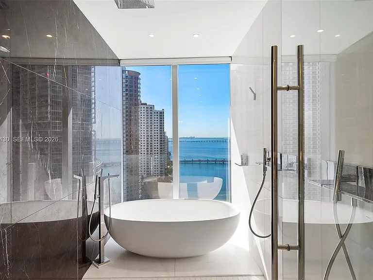 300 Biscayne Boulevard Way #1904C — Photo 31