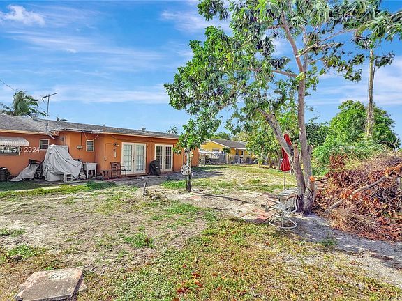 5th image of 4637 Hairland Dr